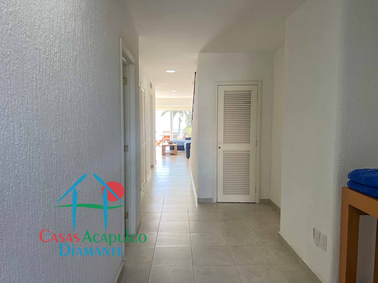 Albatros 203 - Pasillo de acceso 1